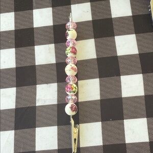 Floral Beaded roach Clip